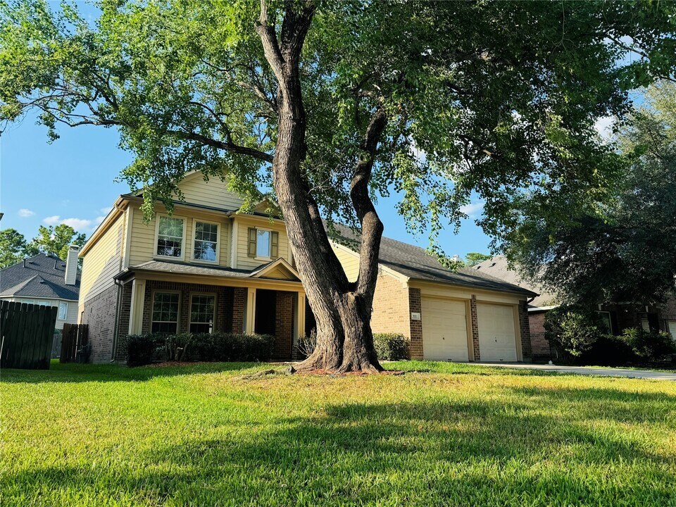 931 Sierra Springs Ln in Spring, TX - Building Photo