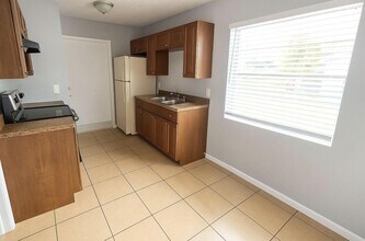 5115 4th Rd N in West Palm Beach, FL - Building Photo - Building Photo