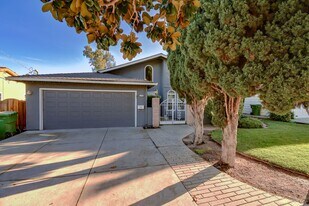 1155 Lincoln St in Santa Clara, CA - Building Photo