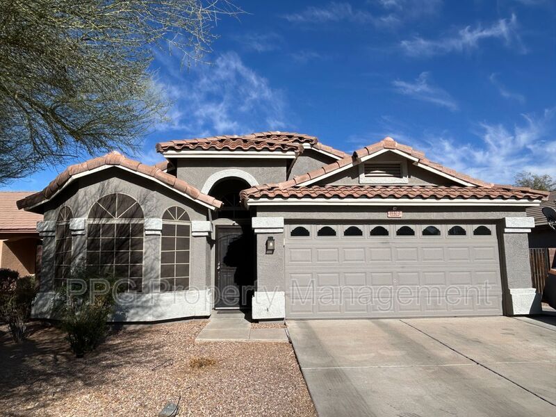 11319 N 153rd Dr in Surprise, AZ - Building Photo