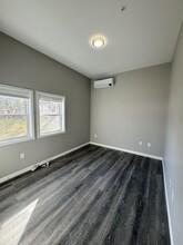 45 Monarch Wy-Unit -101 in Portsmouth, NH - Building Photo - Building Photo