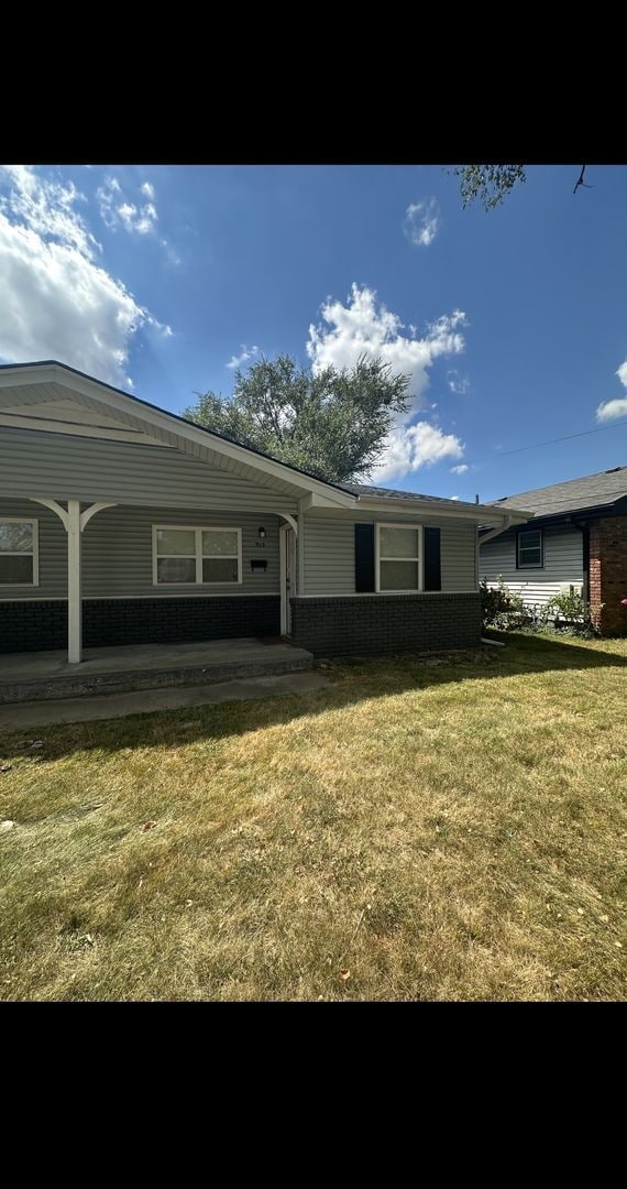 property at 913 S Link Ave