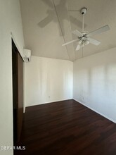 225 Arisano Dr in El Paso, TX - Building Photo - Building Photo