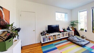 1439 W Balmoral Ave in Chicago, IL - Building Photo - Building Photo