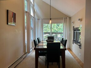 830 W Altgeld St, Unit #2 in Chicago, IL - Building Photo - Building Photo