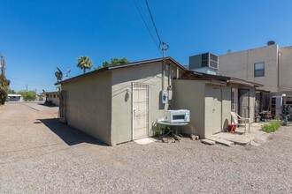 1714 N 32nd St in Phoenix, AZ - Building Photo - Building Photo