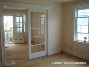 2 Mission St, Unit 2 in Boston, MA - Building Photo - Building Photo