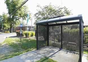 Naples Terrace in Durham, NC - Foto de edificio - Building Photo