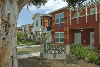 De Anza Gardens in Bay Point, CA - Building Photo - Building Photo