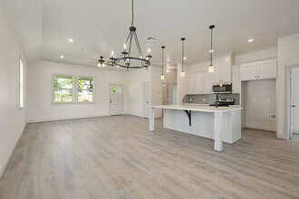 1510 Echols St in Bryan, TX - Building Photo - Building Photo