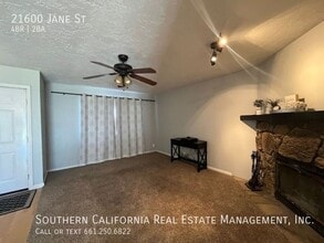 21600 Jane Ct in Tehachapi, CA - Building Photo - Building Photo