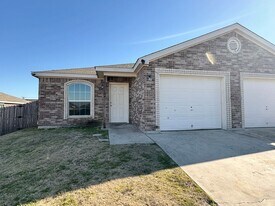 3811 John Chisholm Loop in Killeen, TX - Building Photo