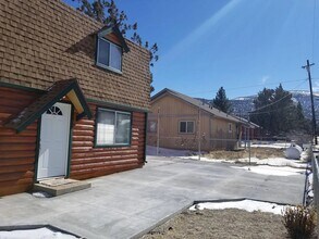 2176 5th Ln in Big Bear, CA - Building Photo - Building Photo