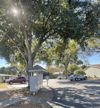 Sunrise Apartments in Titusville, FL - Foto de edificio - Building Photo