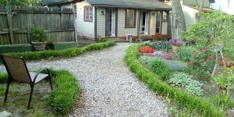 943 Wylie St SE, Unit 943 Wylie