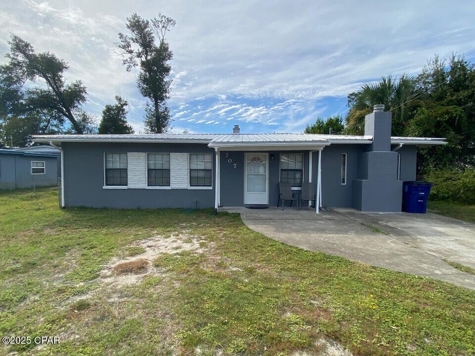 707 Satsuma Ave in Panama City, FL - Building Photo