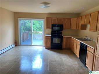 28 W 3rd St in Wind Gap, PA - Building Photo - Building Photo