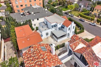 823 Lorraine Blvd in Los Angeles, CA - Building Photo - Building Photo