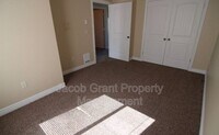 225 Opal Ct photo'