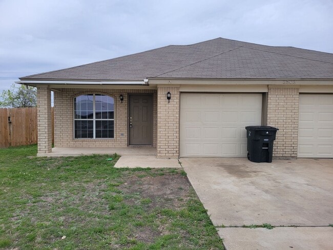 property at 3503 Dustin Ct