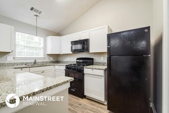 9407 Rollinghills Dr in Jonesboro, GA - Building Photo - Building Photo