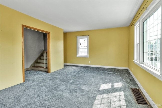 property at 85 Lake St