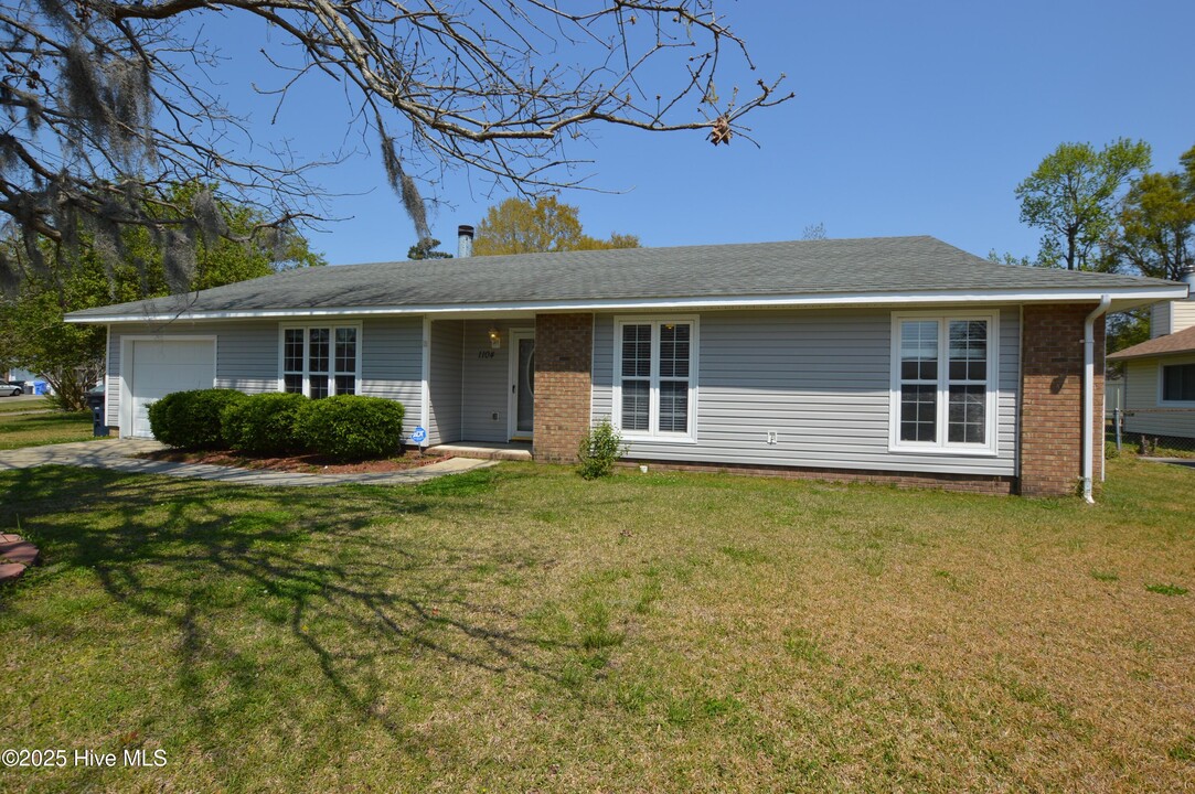 1104 Massey Ct in Jacksonville, NC - Building Photo