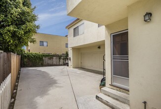 2006 Marshallfield Ln in Redondo Beach, CA - Building Photo - Building Photo