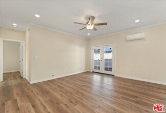 2207 W 20th St in Los Angeles, CA - Building Photo - Building Photo