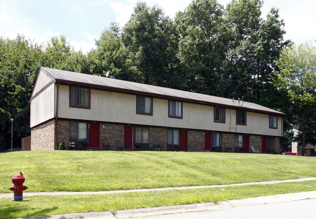 Echo Valley Townhomes in Stow, OH - Building Photo