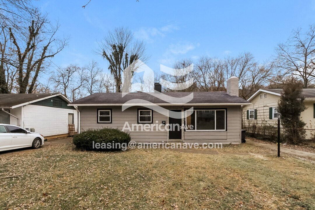 1715 Monterey Ct in Cincinnati, OH - Building Photo