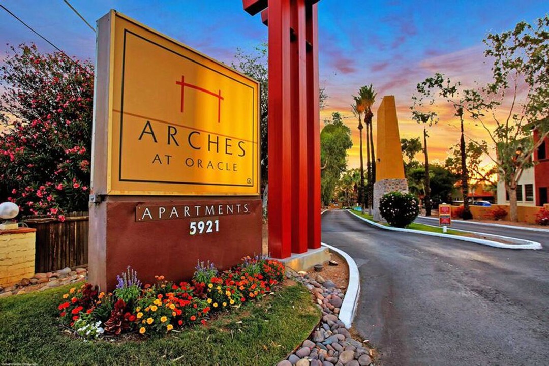 Arches at Oracle Apartments in Tucson, AZ - Building Photo