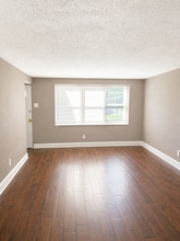 978 Warder Ave in University City, MO - Building Photo - Building Photo