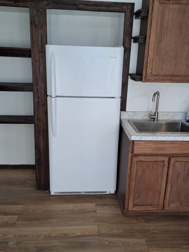 357 Main St in Madawaska, ME - Foto de edificio - Building Photo