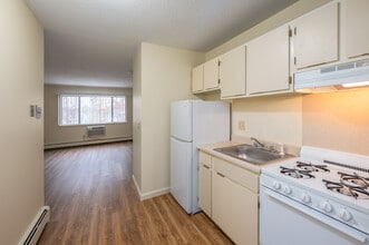 East Bay Apartments in Taunton, MA - Building Photo - Interior Photo