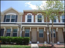 12997 Sunset Lake Dr in Jacksonville, FL - Building Photo