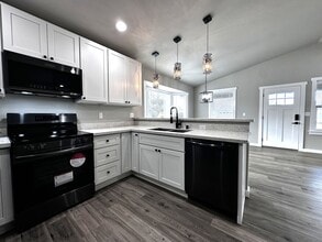 207 S Razor Clam Dr SW in Ocean Shores, WA - Building Photo - Building Photo