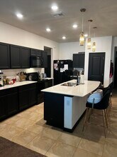 2061 Happy St in West Palm Beach, FL - Building Photo - Building Photo