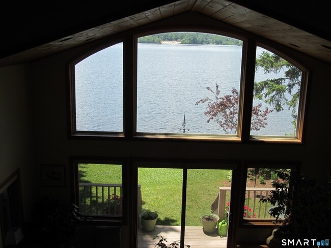 398 Lake Rd in Andover, CT - Building Photo - Building Photo