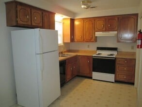 811 Stafford St in Clarksville, TN - Building Photo - Building Photo