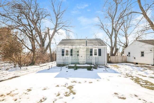 property at 1704 Willamet Rd