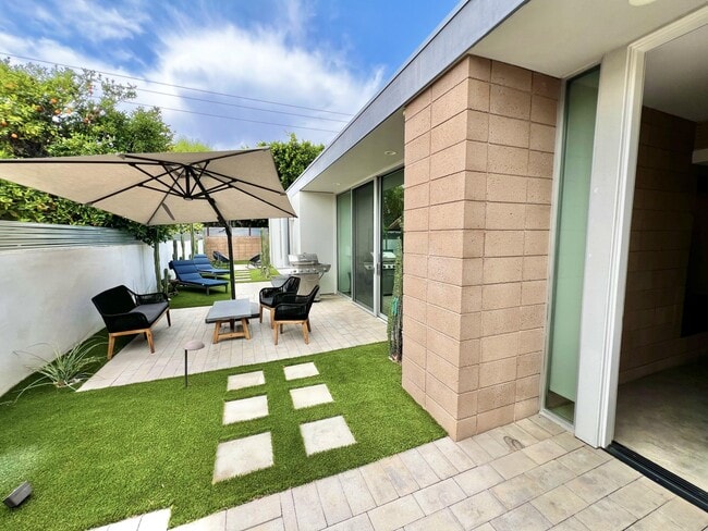 73801 Shadow Mountain Dr in Palm Desert, CA - Building Photo - Building Photo