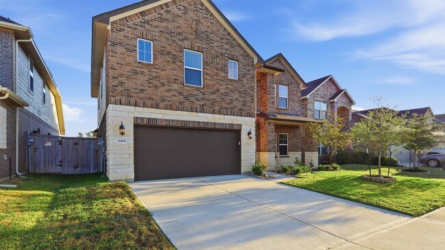 21450 Petherton Dr in Tomball, TX - Building Photo - Building Photo