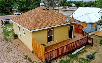 407 N Robinson Ave in Florence, CO - Building Photo - Building Photo