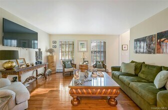 215 Kouros Rd in New Suffolk, NY - Building Photo - Building Photo