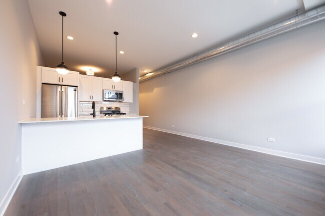 1637 W Chicago Ave in Chicago, IL - Building Photo - Building Photo