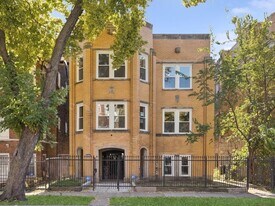 5547 W Jackson Blvd in Chicago, IL - Building Photo