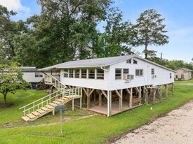 209 Harris Dr in Deridder, LA - Building Photo