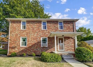 236 Ash Ave in Findlay, OH - Building Photo - Building Photo