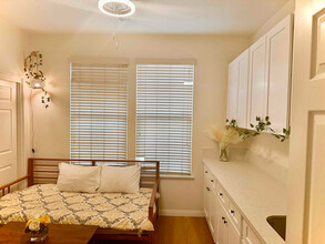 6805 Edinburgh Rd in Corona, CA - Building Photo - Building Photo